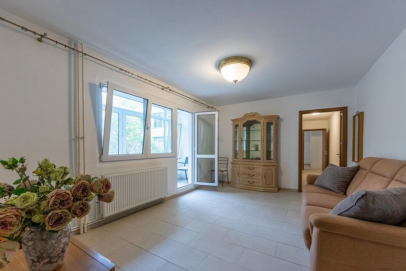 Piata Sudului, 3 camere, renovat + loc ADP + boxa
