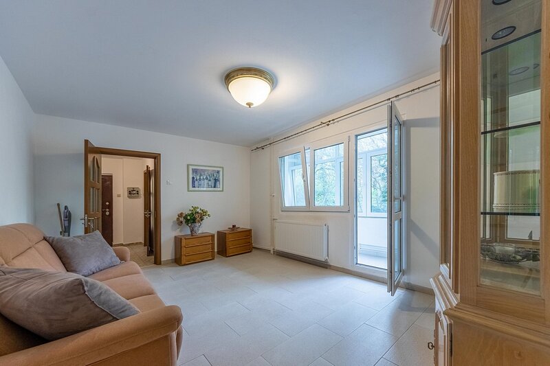 Piata Sudului, 3 camere, renovat + loc ADP + boxa